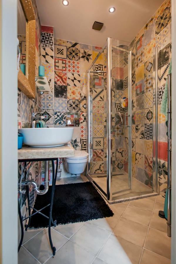 ロヴィニ Seaview House Rosaliヴィラ エクステリア 写真